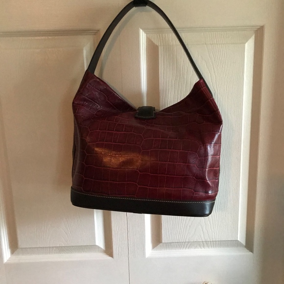 Dooney & Bourke Croc Embossed Leather Logo Lk Hobo - Picture 2 of 7